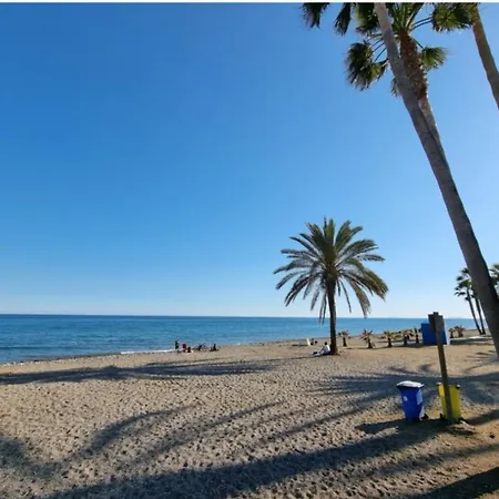 Appartement Junto Paseo Maritimo Piscinas Jardines Y Parking