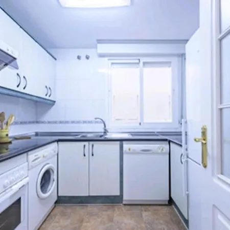Junto Paseo Maritimo Piscinas Jardines Y Parking Appartement