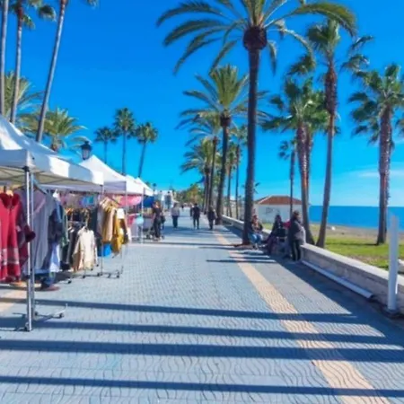 Junto Paseo Maritimo Piscinas Jardines Y Parking Apartment